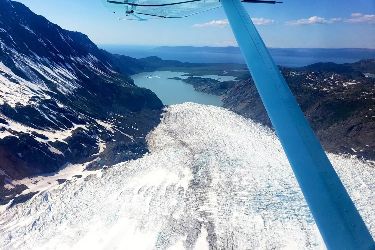 beluga-air-glacier-flightseeing-alaska-aerial